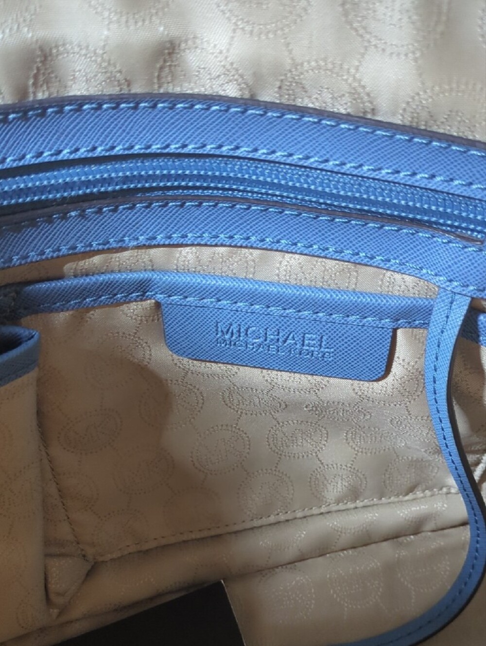 Michael Kors Powder Blue Saffiano Leather Dome Satchel $40 - Picture 8 of 9